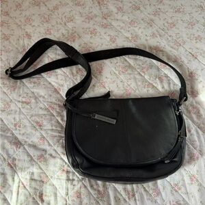 Lucky Brand Black Leather Crossbody Bag | Adjustable Strap Shoulder Purse